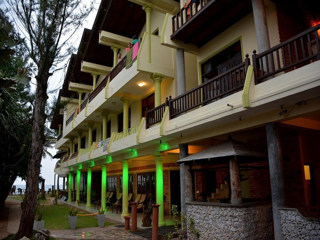 Time N Tide Beach Resort Хіккадува Екстер'єр фото